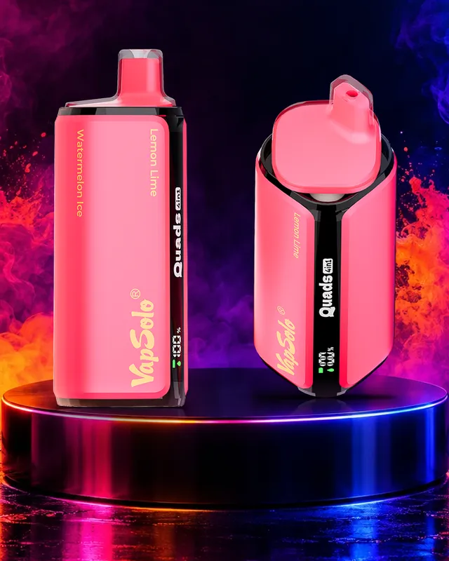 VapSolo Quads 80K con los sabores Lemon Lime, Watermelon Ice, Black Ice Dragon Fruit Strawberry, Love 66 sobre un podio